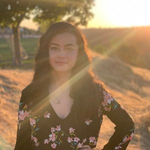 Meet your Posher, Madee